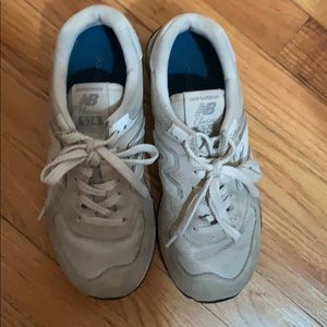 574 white new balances